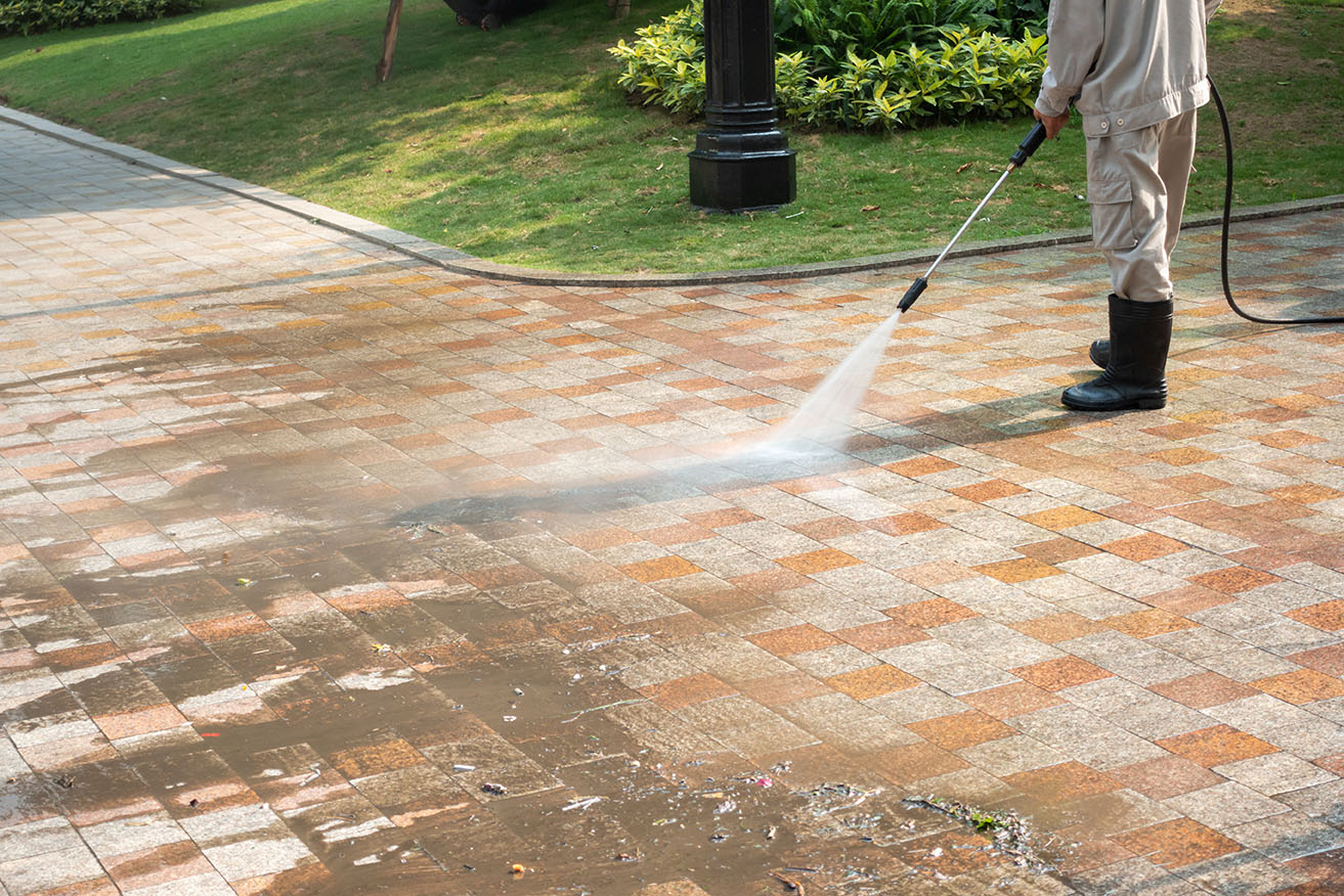 pressure-cleaning